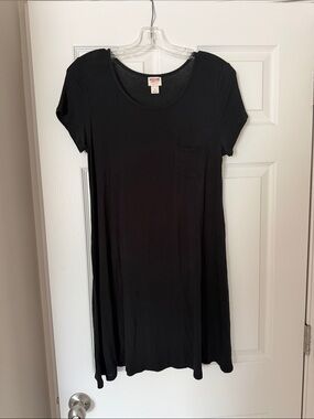 Black flowy Dress